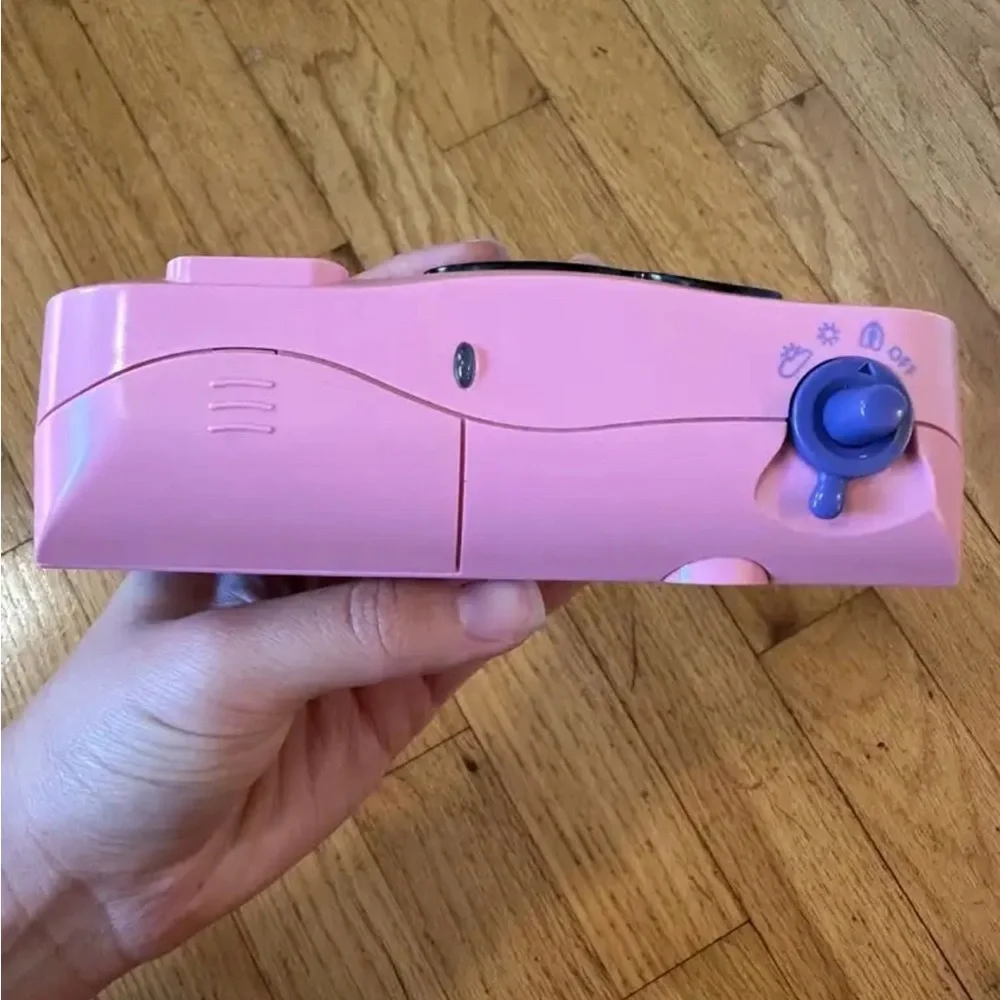 Hello Kitty Polaroid Camera – Collectible 2001